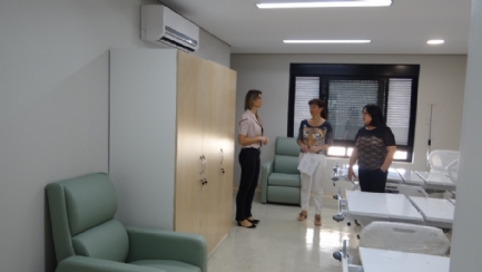 Vereadora Solange visitou estrutura fsica do Hospital.